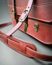 Load image into Gallery viewer, Claridge Leather Classic Satchel (PDF Pattern)