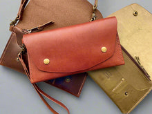 Load image into Gallery viewer, Claridge Leather (PDF Pattern)