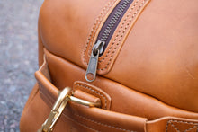 Load image into Gallery viewer, Claridge Leather Weekender Bag (PDF Pattern)
