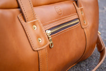Load image into Gallery viewer, Claridge Leather Weekender Bag (PDF Pattern)
